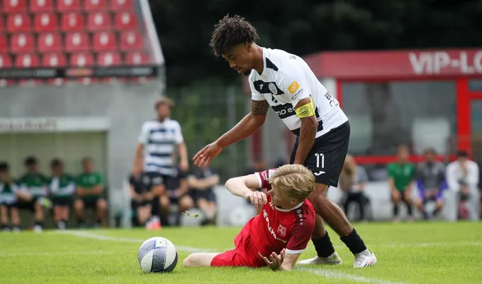 09 bezwingt den Landesligisten Hammer SpVg mit 5:0