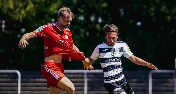 Freitagabend unter Flutlicht gegen FC Schalke 04 U23